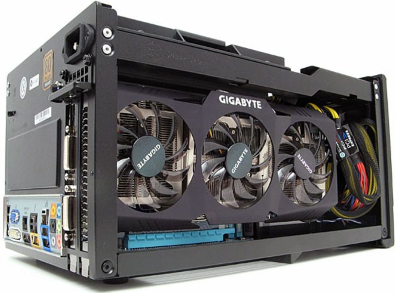 Spelsystem med liten formfaktor