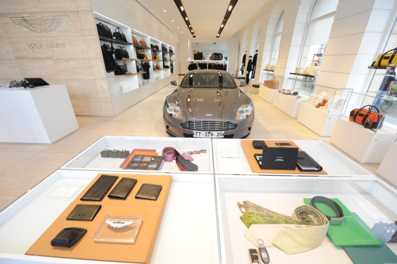 Världens största Aston Martin-butik har öppnat