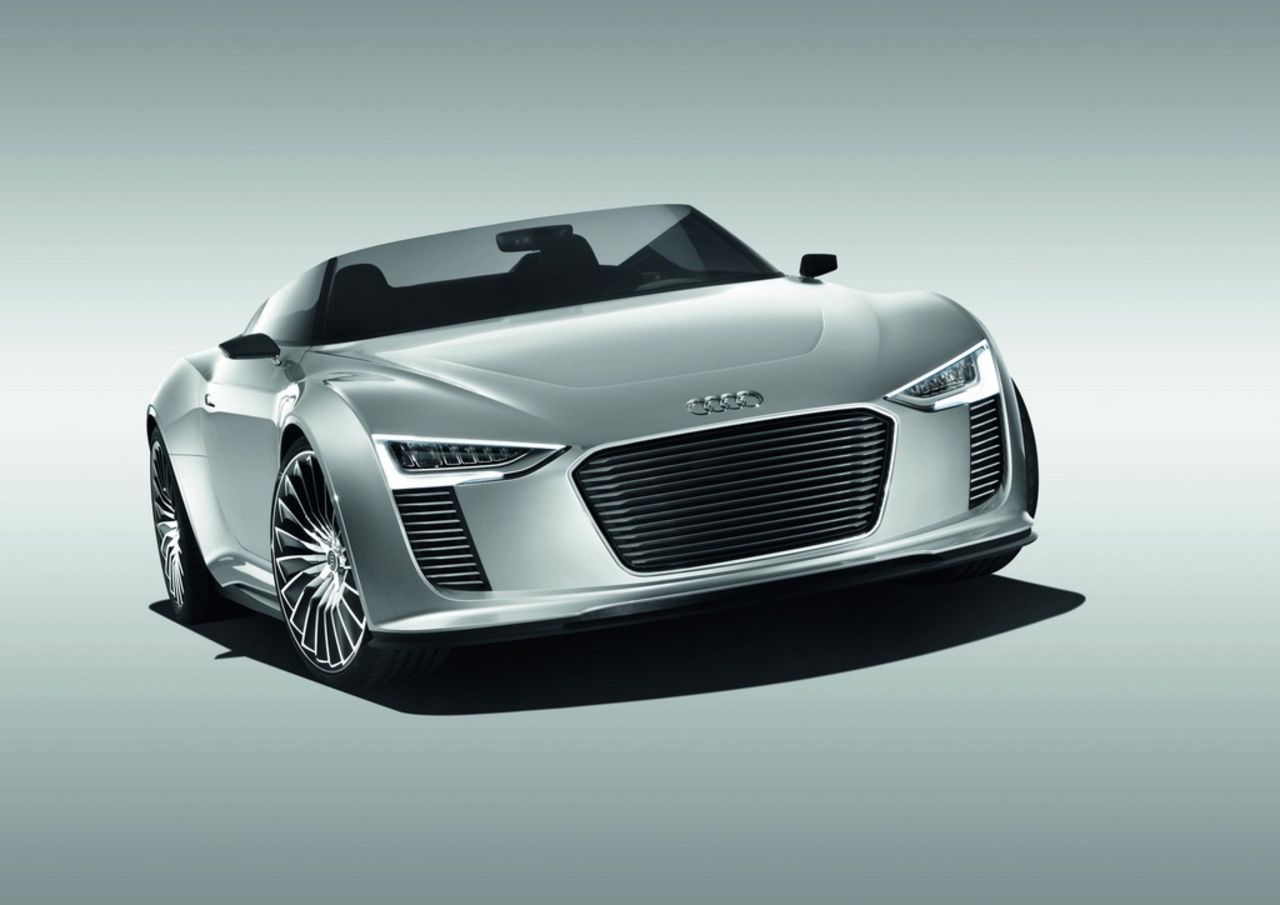 e-tron utan tak och med dieselhybrid