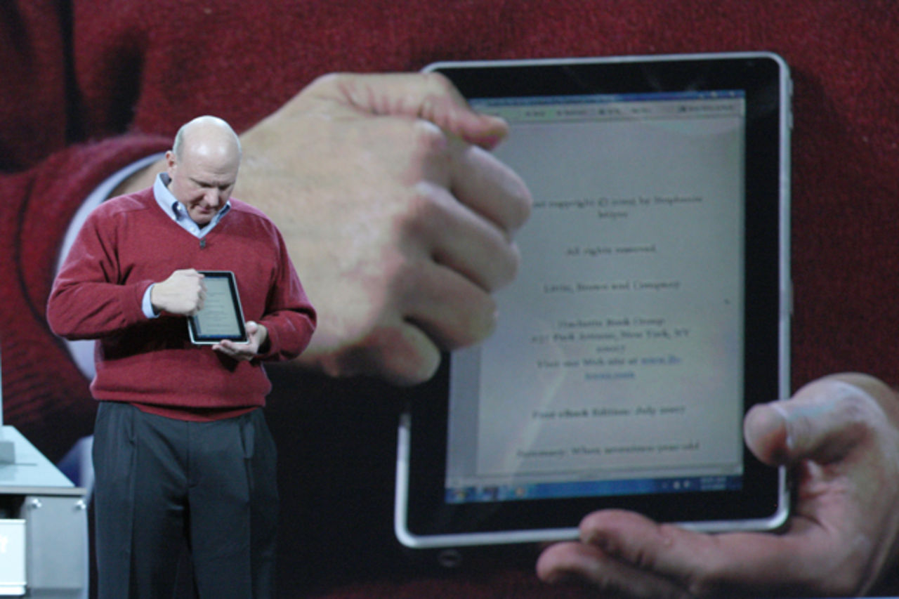 Ballmer lovar tablets med Windows till jul