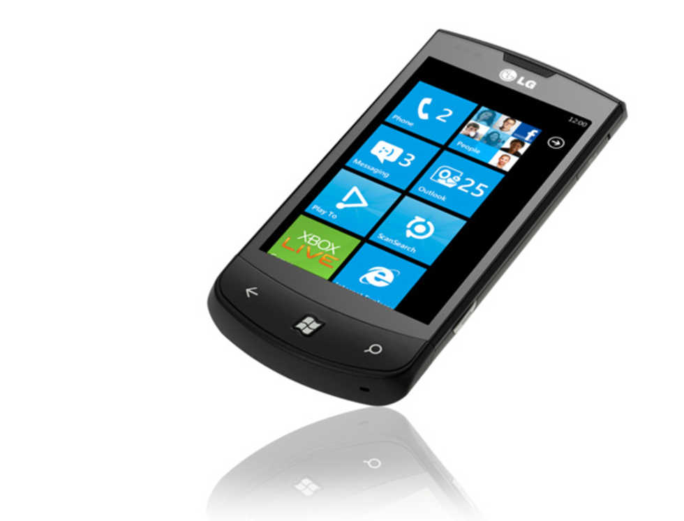 Även LG:s WP7-lur presenterades lite tidigt