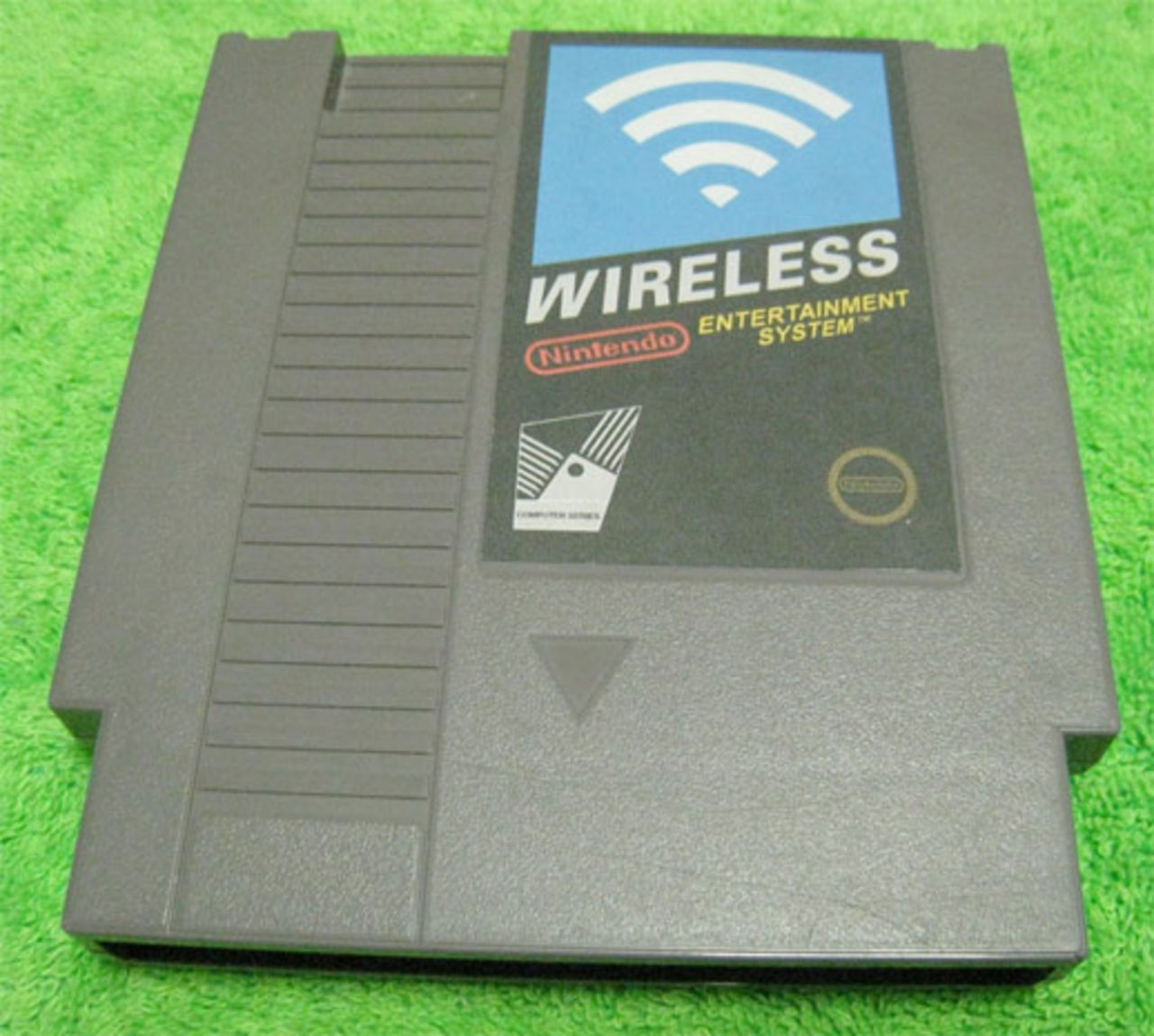 NES kassett omgjord till trådlös router