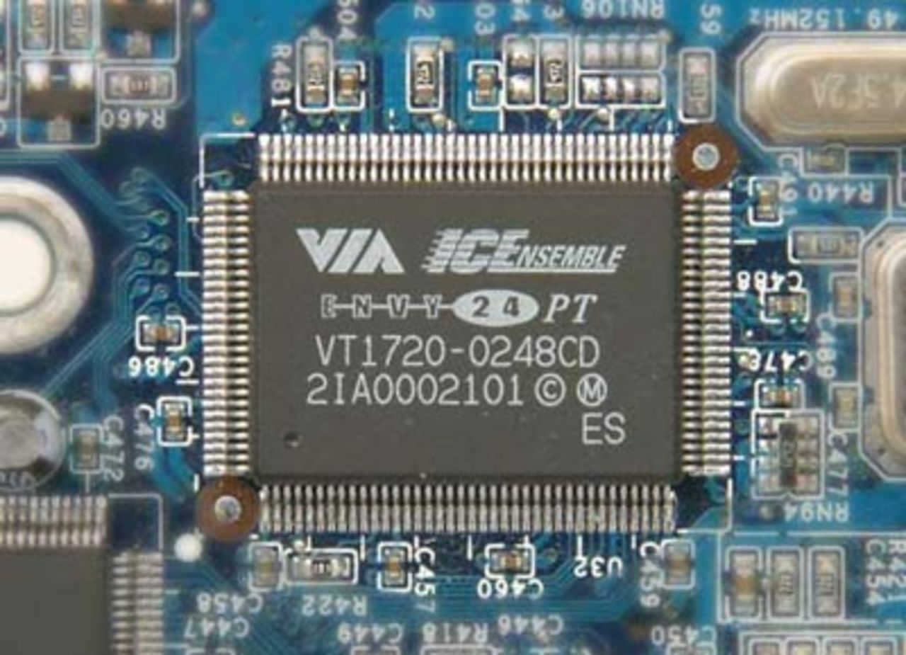 VIA utvecklar mindre USB-kontroller