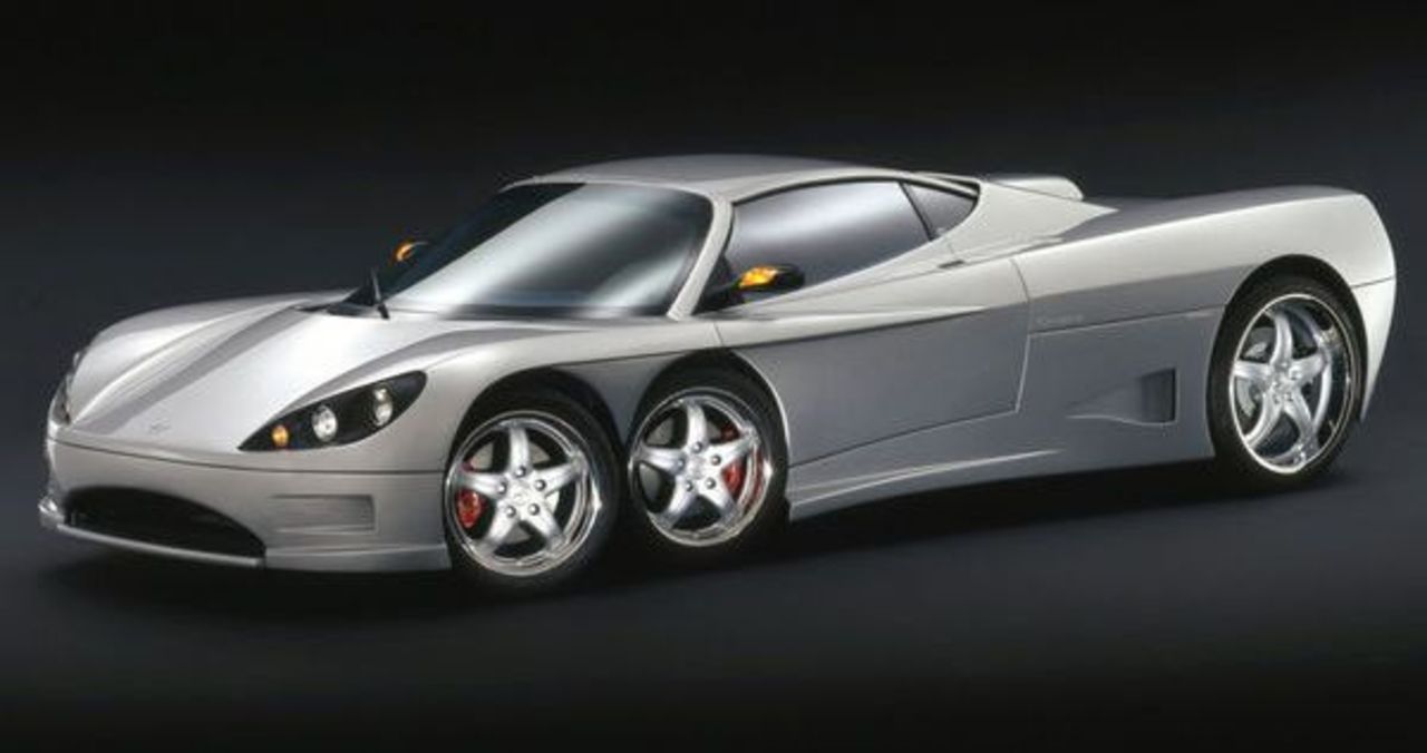 Den sexhjuliga sportbilen