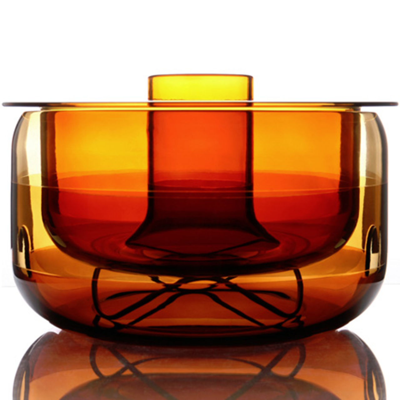 Lampa och skål i ett