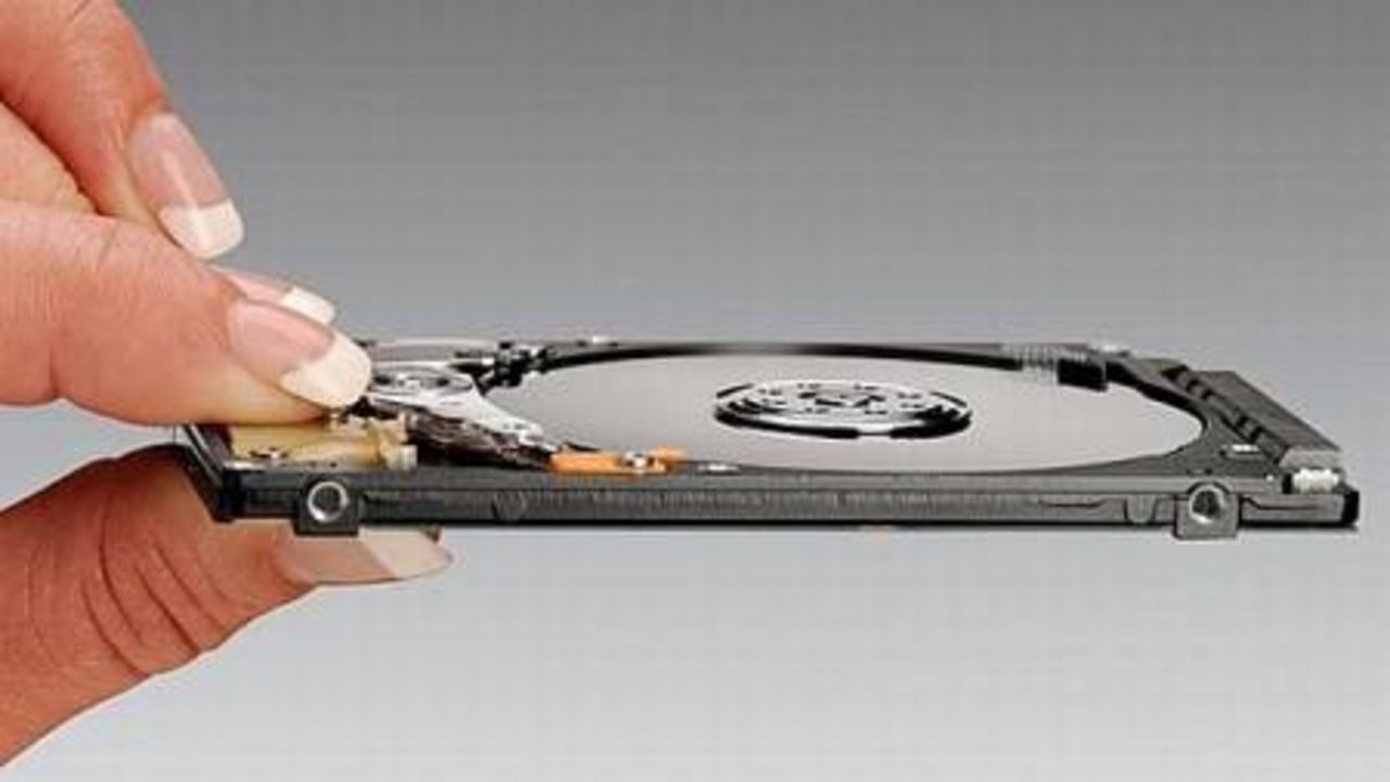 Hitachi tar fram nya och större hårddiskar