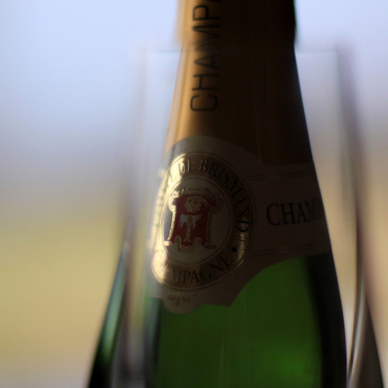 Impa på polarna - sabrera en skumpaflaska