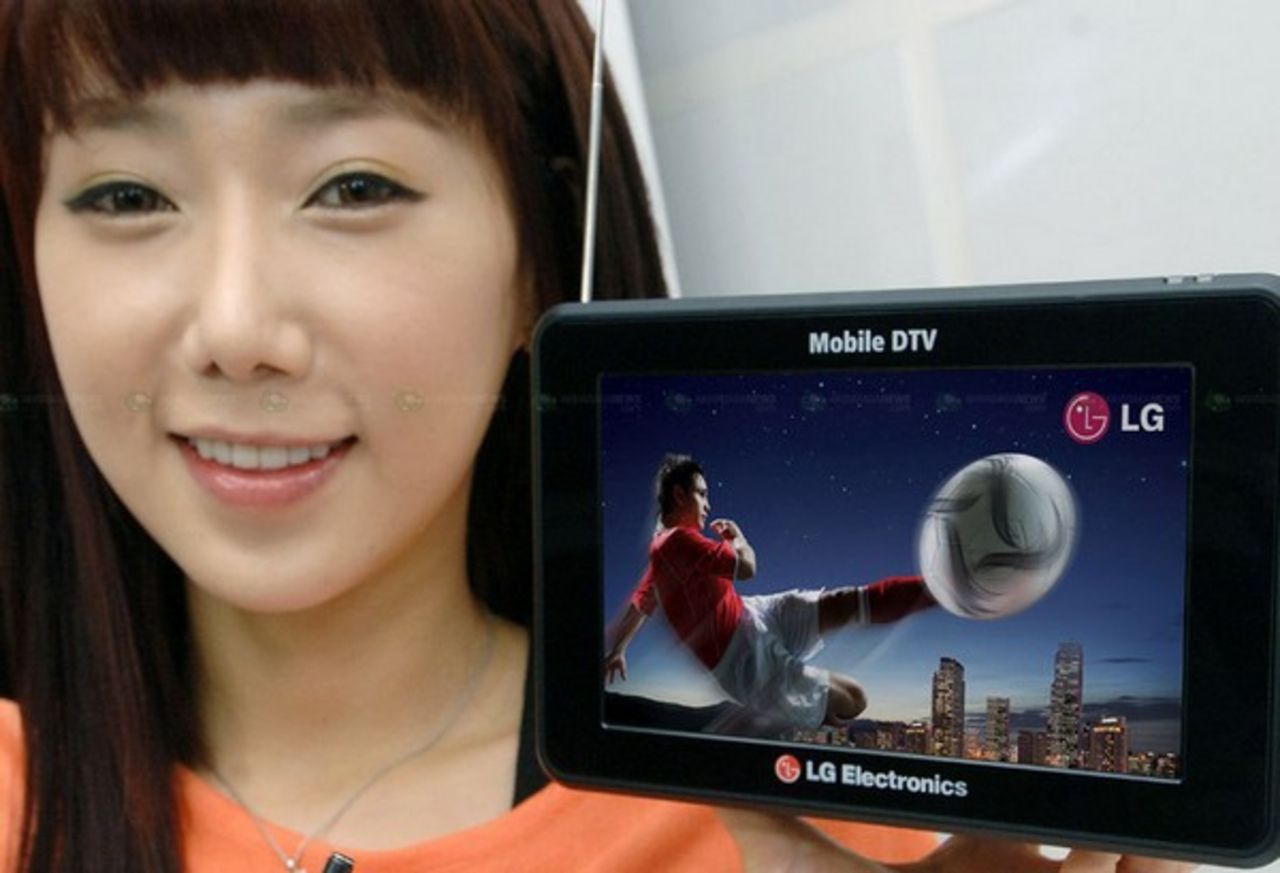 Glasögonlös 3D-tv från LG på CES 2011