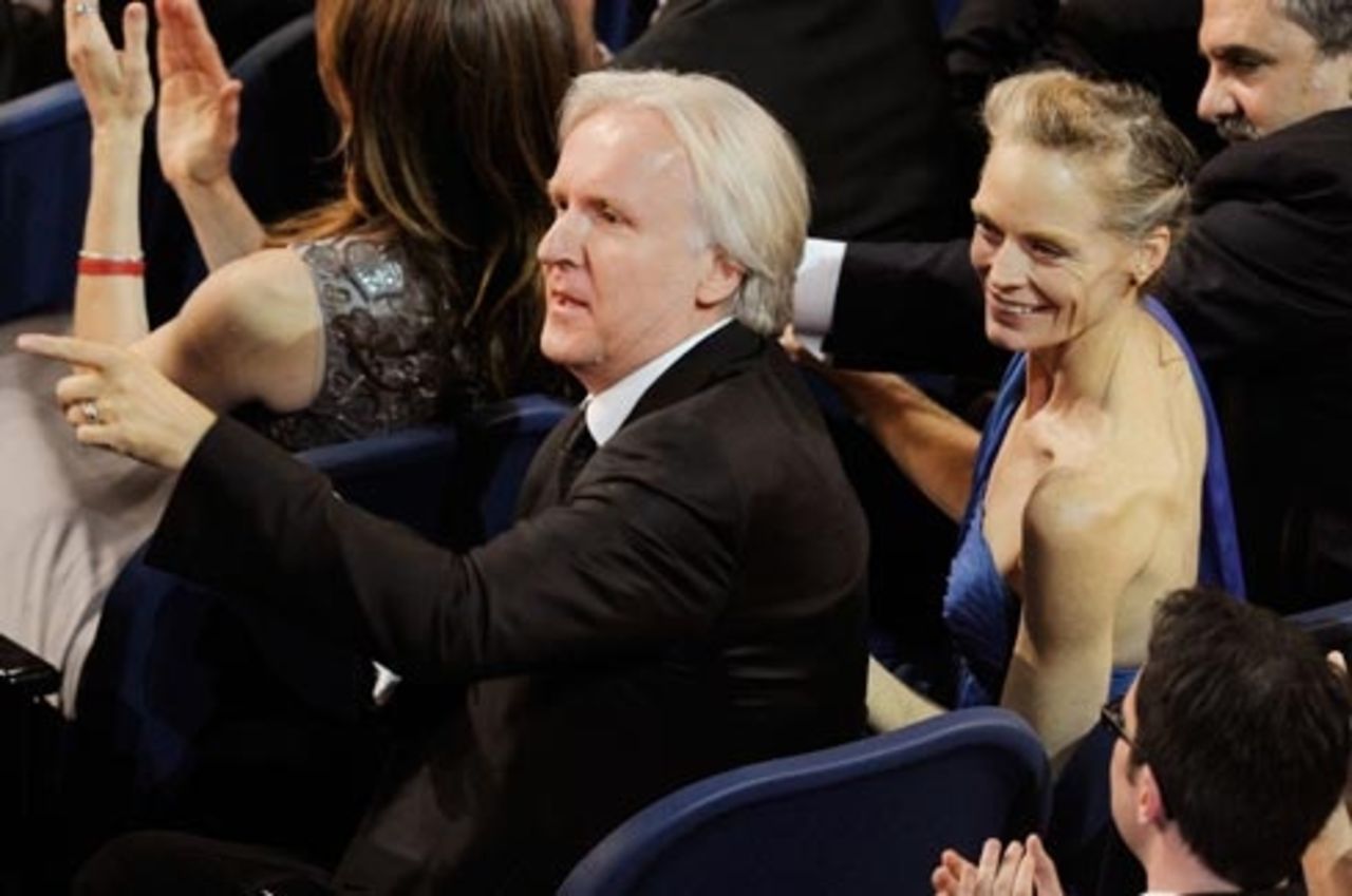 Cameron kritiserar Hollywood - igen