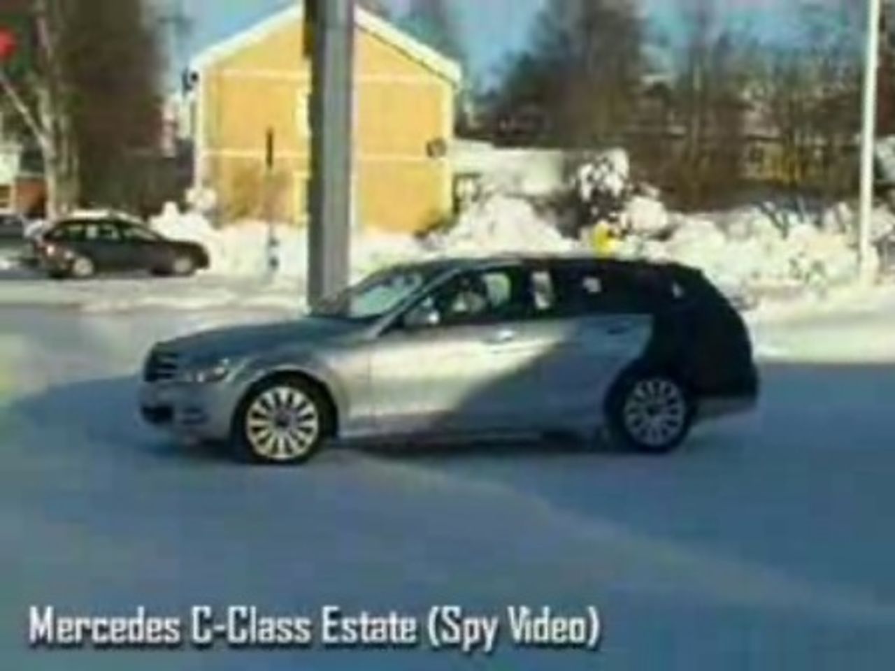 Mercedes C-klass i kombiutförande kommer i höst