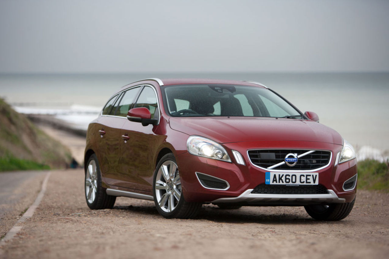 V60 Plug-in Hybrid kommer till Genève