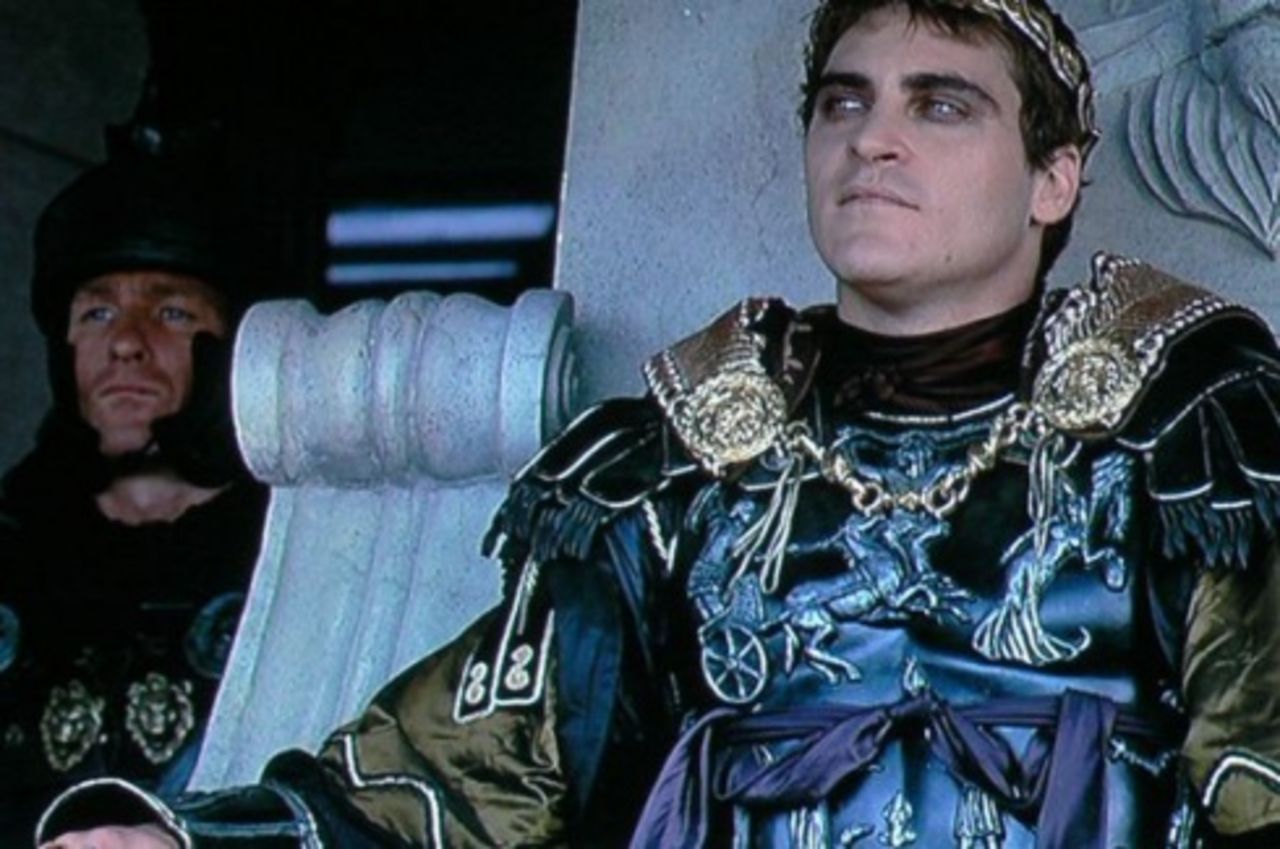 Phoenix gör comeback som vampyrjägare?