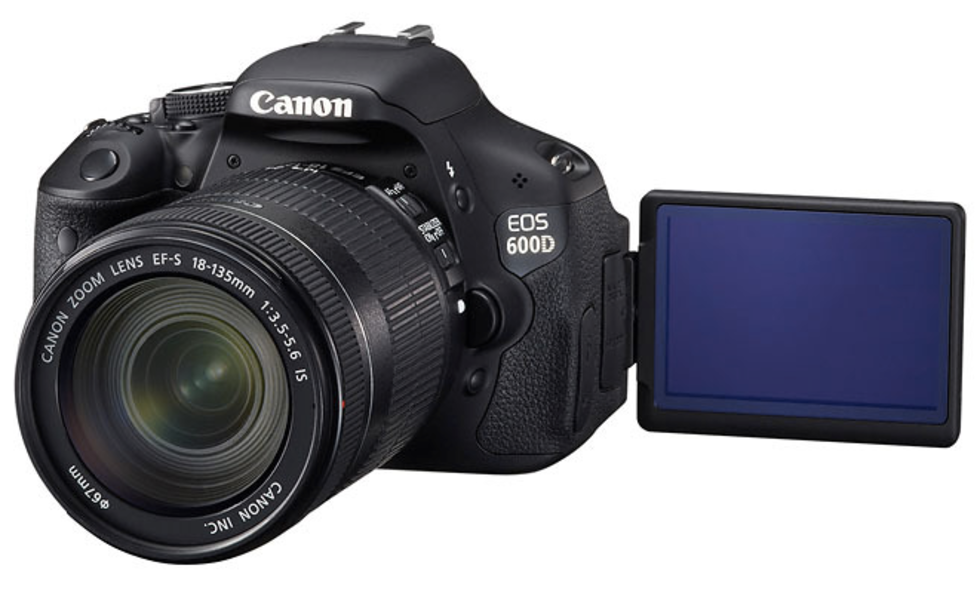 Canon lanserar EOS 600D och 1100D