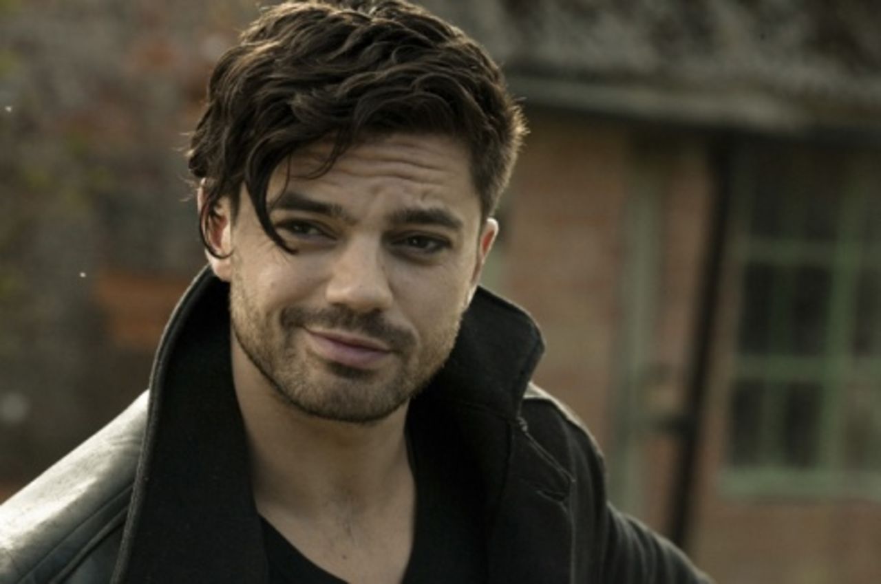Dominic Cooper i 