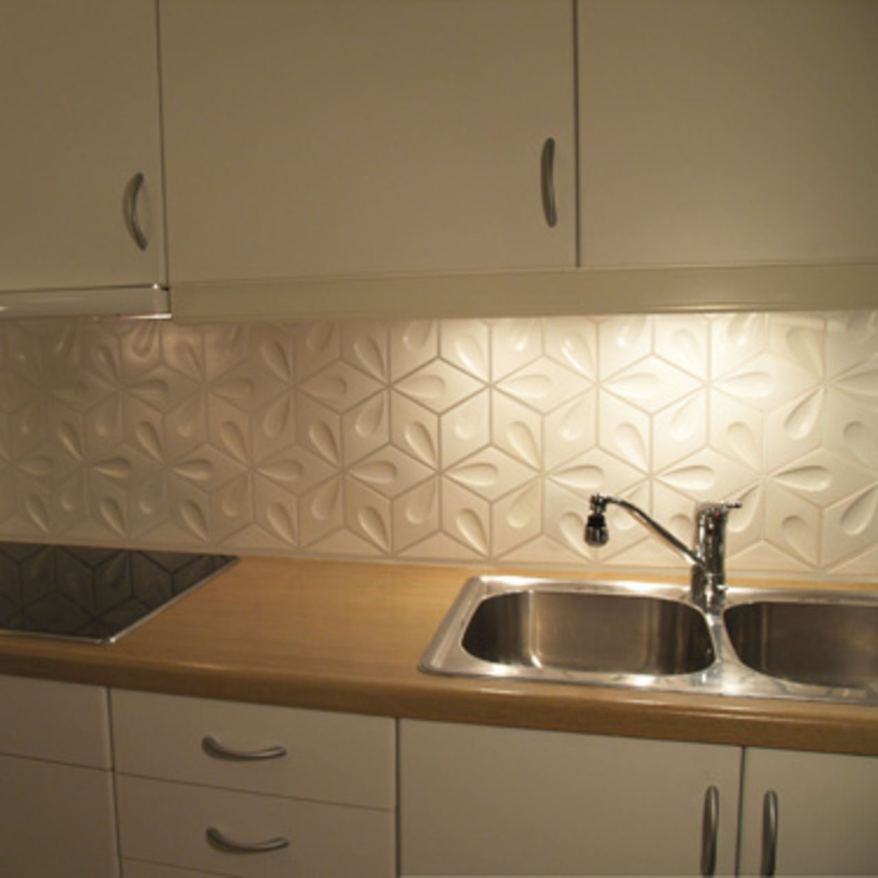 Snygg svensk design för golv och väggar