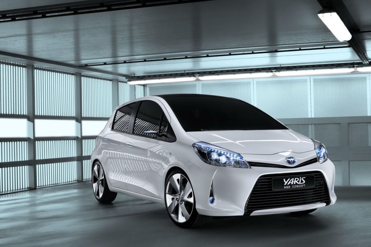 Toyota presenterar fullhybrid för B-segmentet