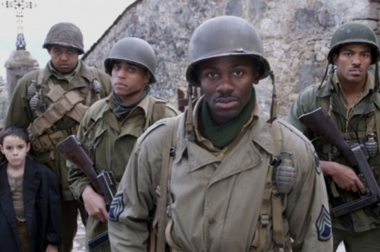 Derek Luke spelar Gabe Jones i 