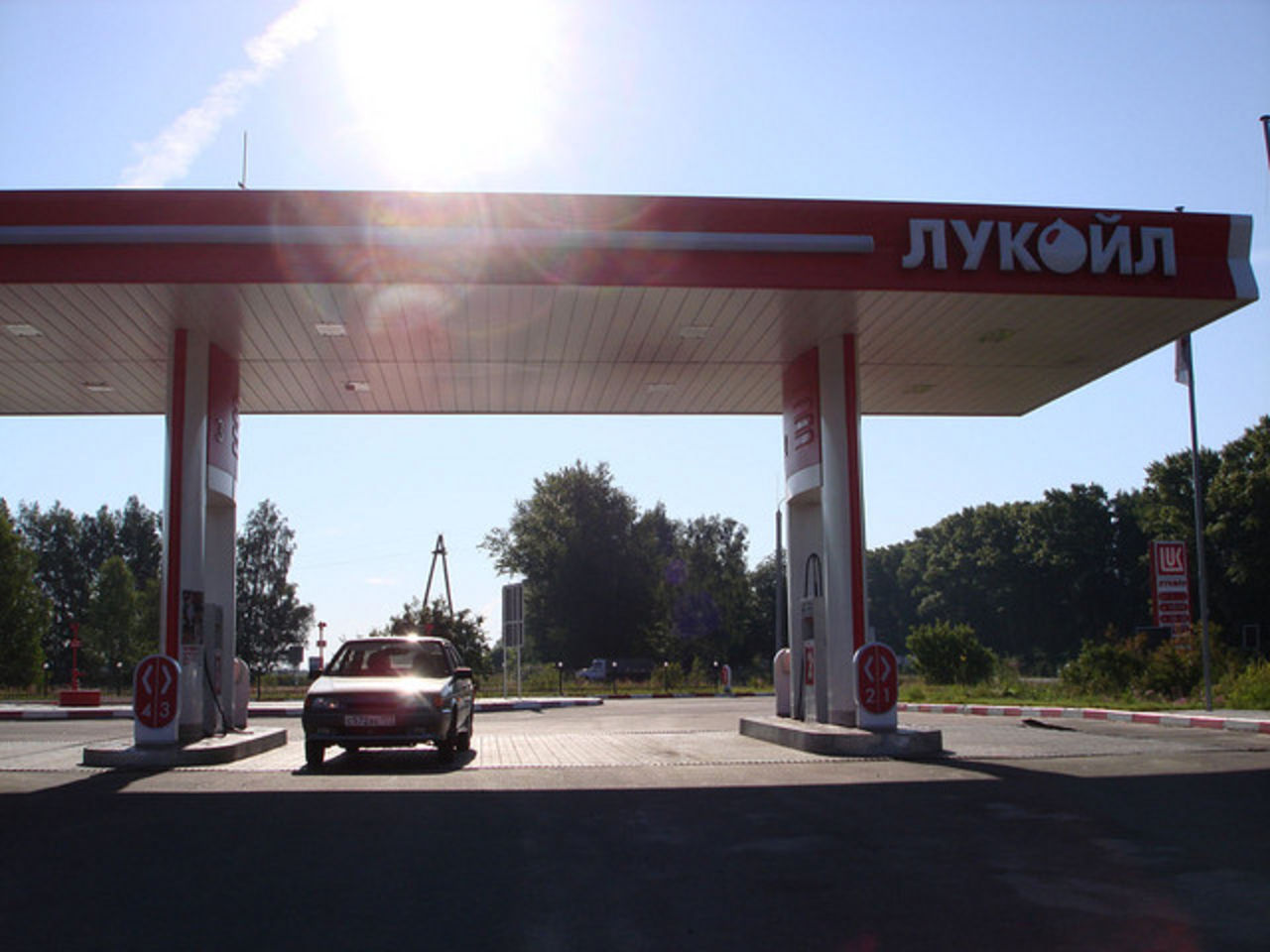 Ryssland stoppar exporten av bensin under maj månad