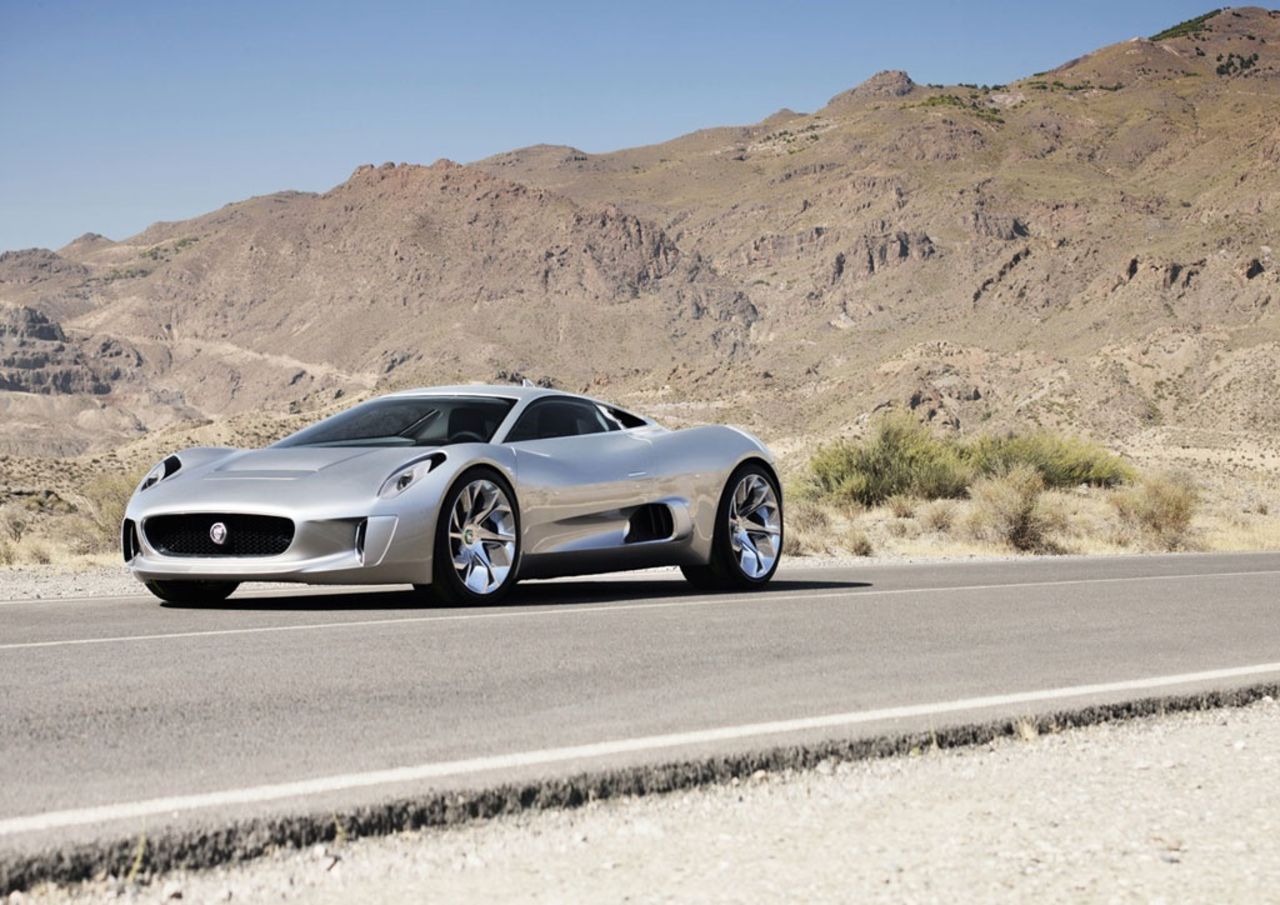 Jaguar C-X75 blir verklighet