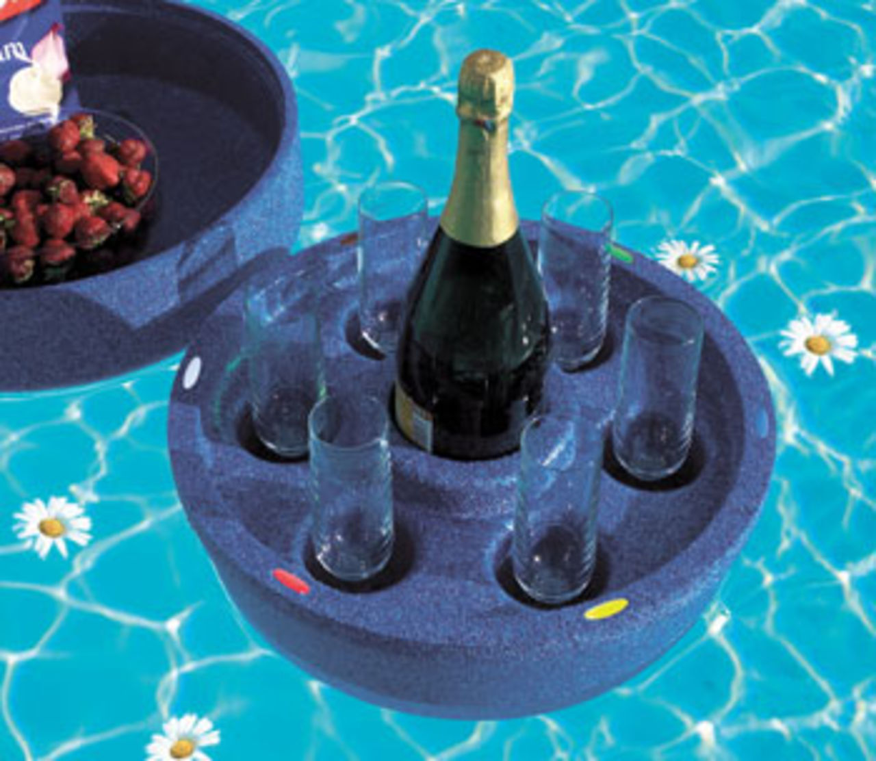 En flytande poolbar  som håller drinken kall