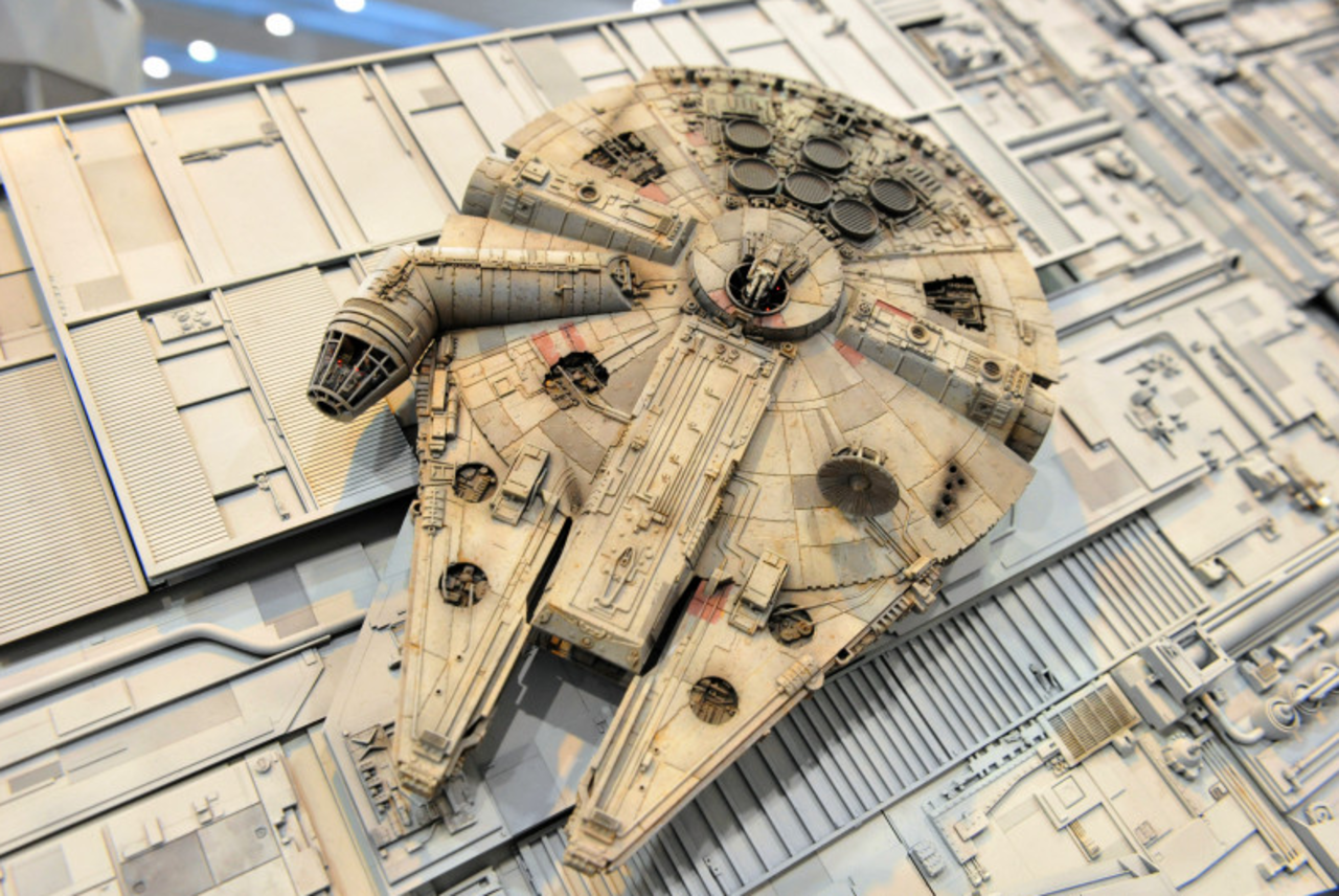 Imponerande Star Wars och Gundam-miniatyrer