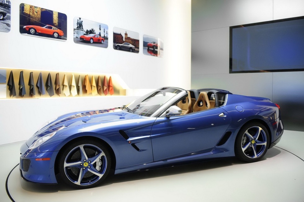 Special-Ferrarin Superamerica 45 är klar