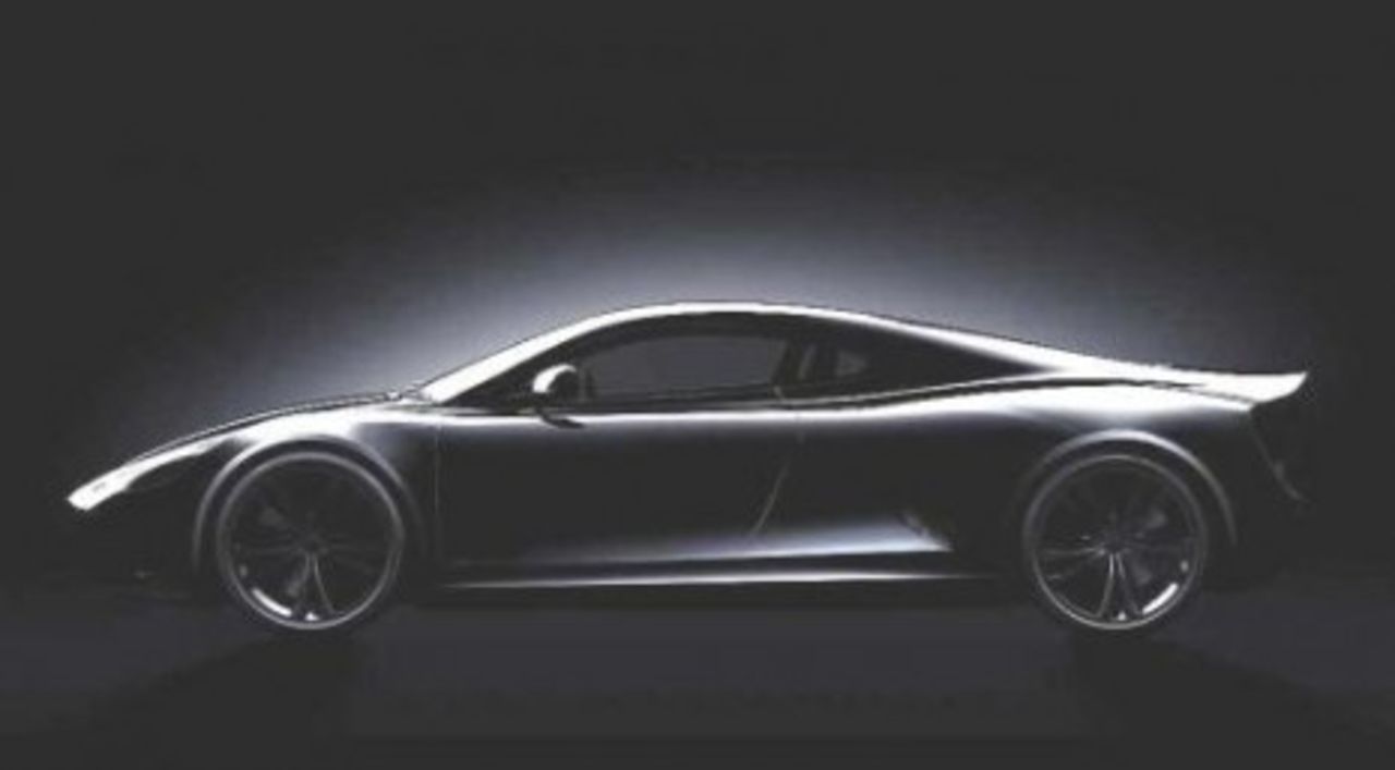 HBH teasar mittmotorbil baserad på Aston Martin V12 Vantage