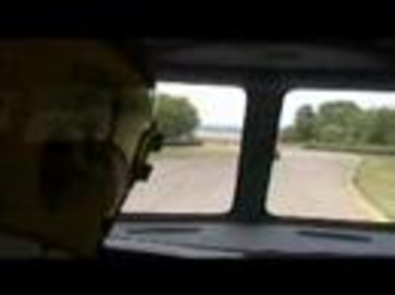 VIDEO: Aston Martin DB9 och 911 GT3 blir överraskade