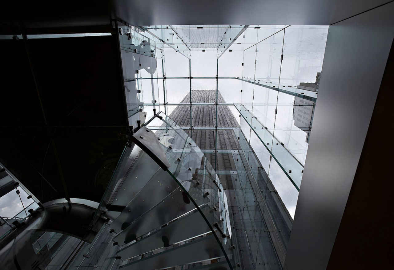 6,5 miljoner dollar kostar det att bygga om Apples glaskub på Fifth Avenue