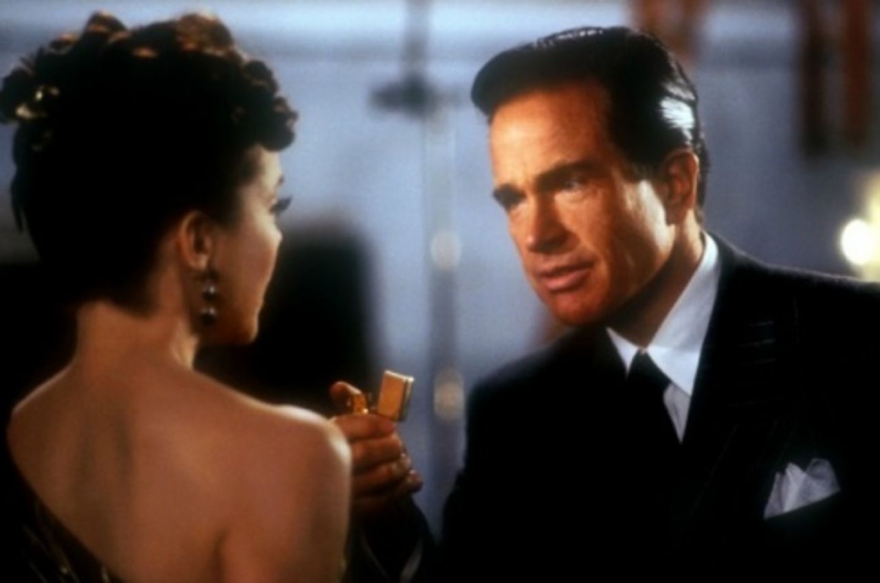 Beatty spelar Howard Hughes