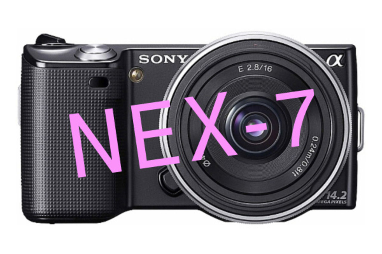 24-megapixels NEX-kamera i augusti?