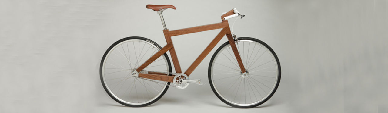 Cykel i mörk valnöt