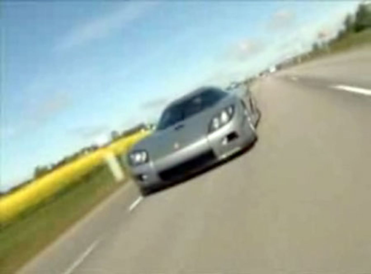 Video: Koeningsegg CCX