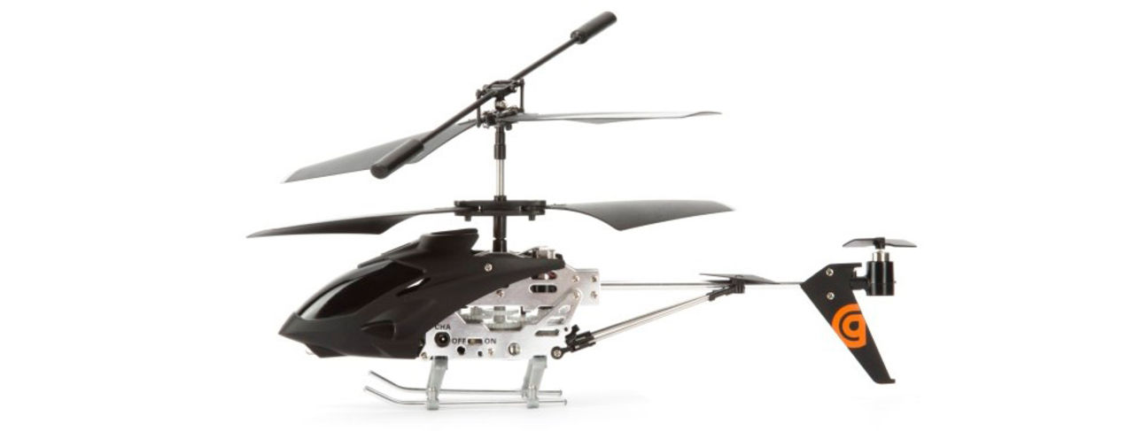 Liten helikopter styrs med app