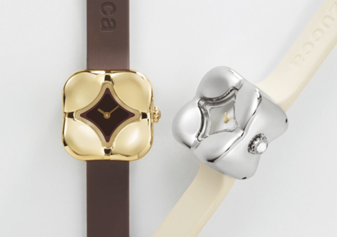 En klocka som ser ut som en tand