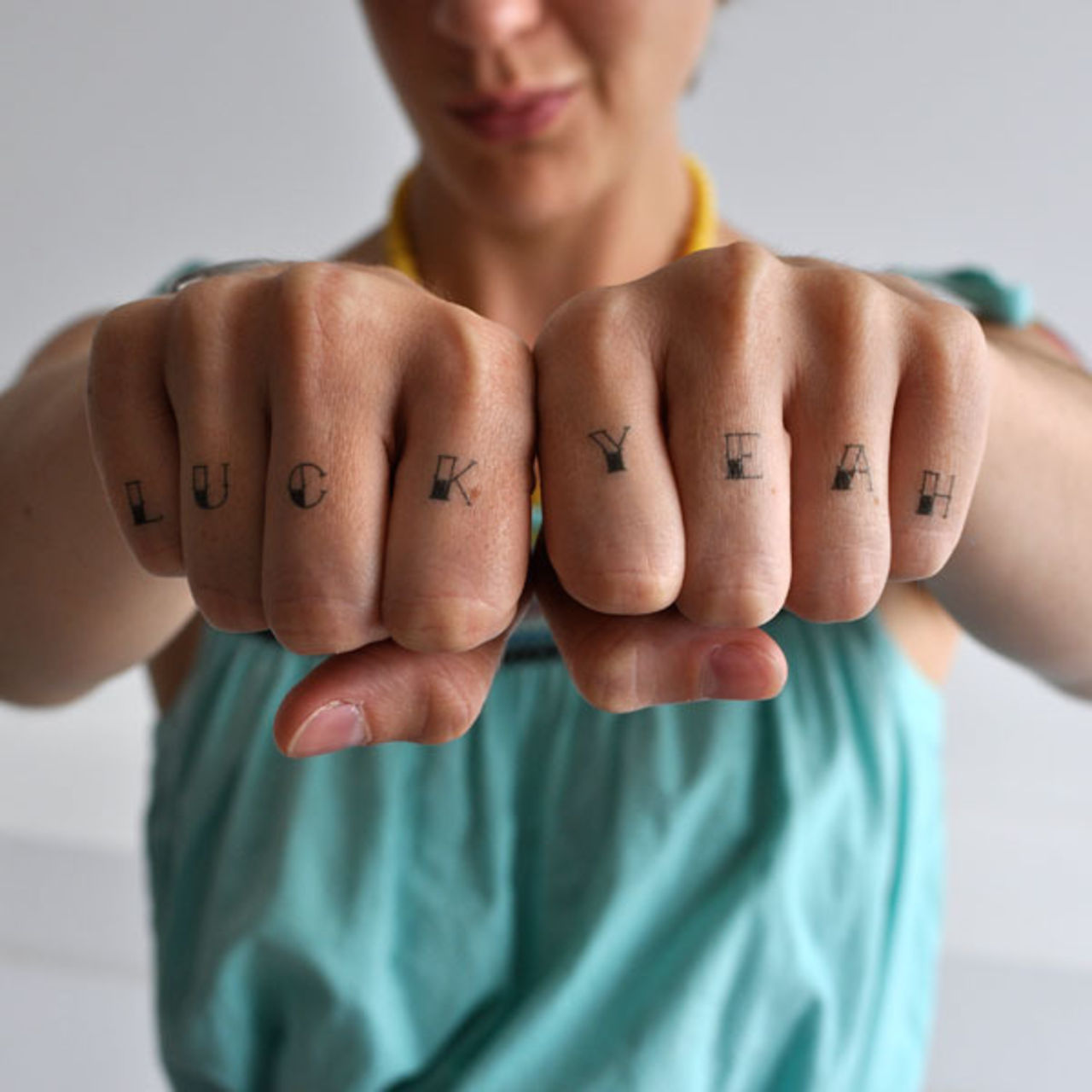 Fixa grymma tatoos till ungarna