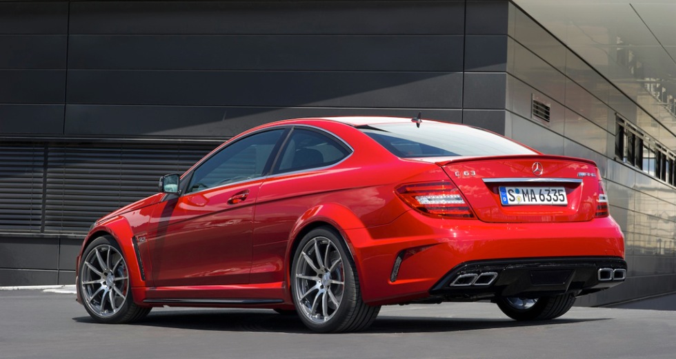 Mercedes C 63 AMG Coupé Black Series - byggd för banan