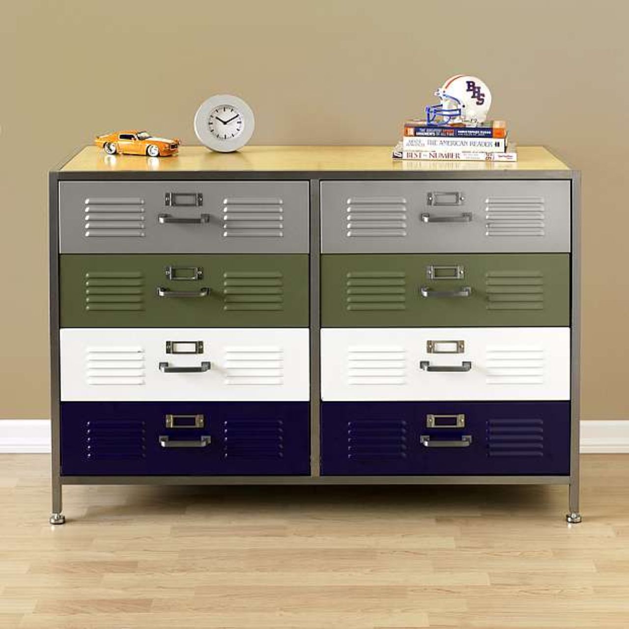 Skön industrikänsla på Locker double dresser