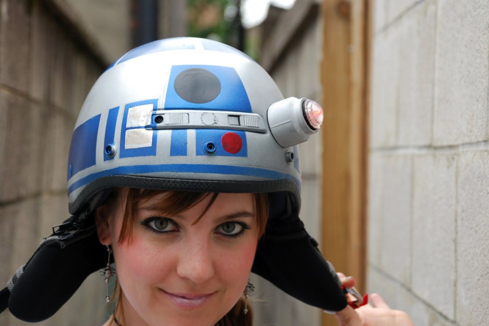 R2-D2-hjälm
