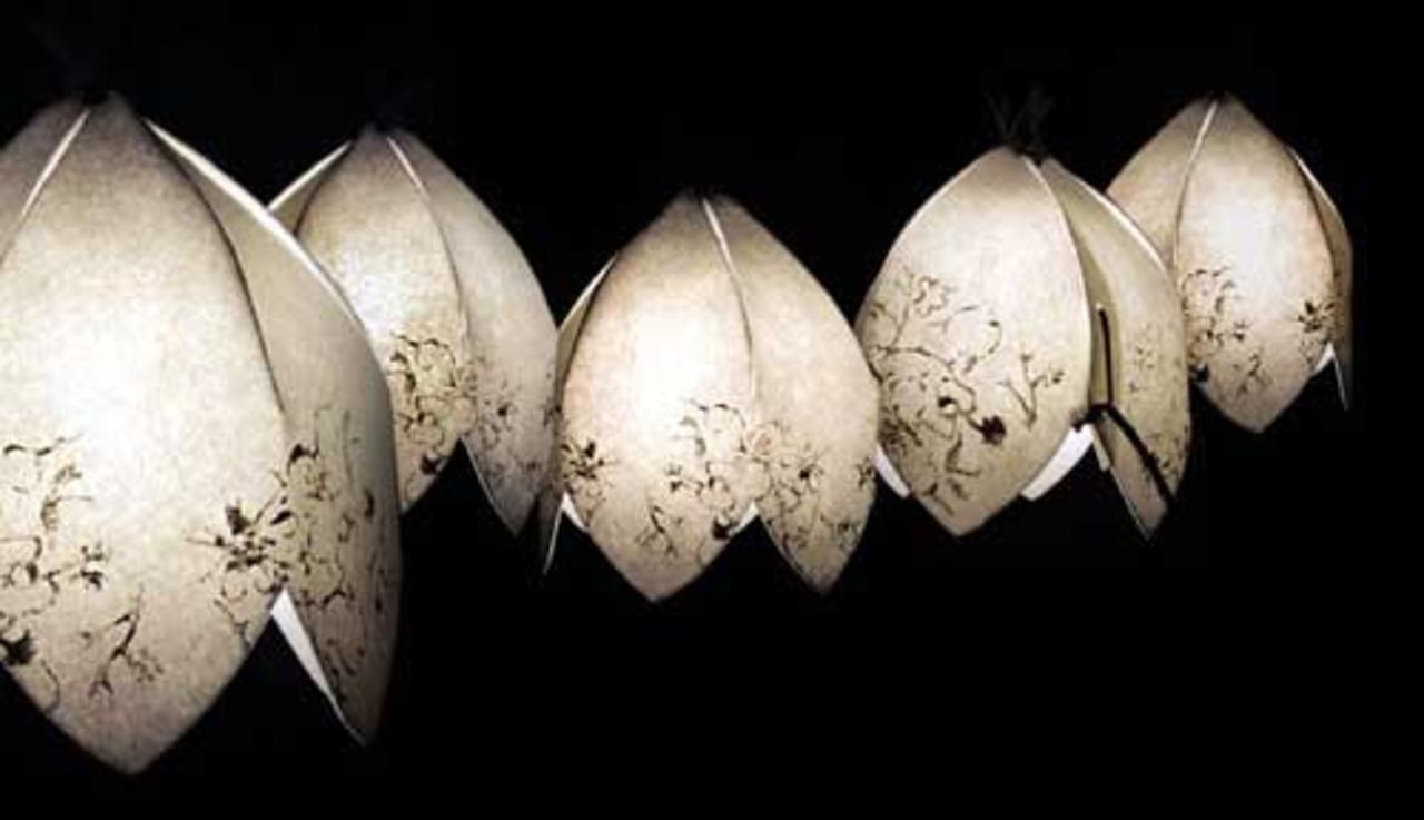 Läckra lampan Lotus från Studio Mold