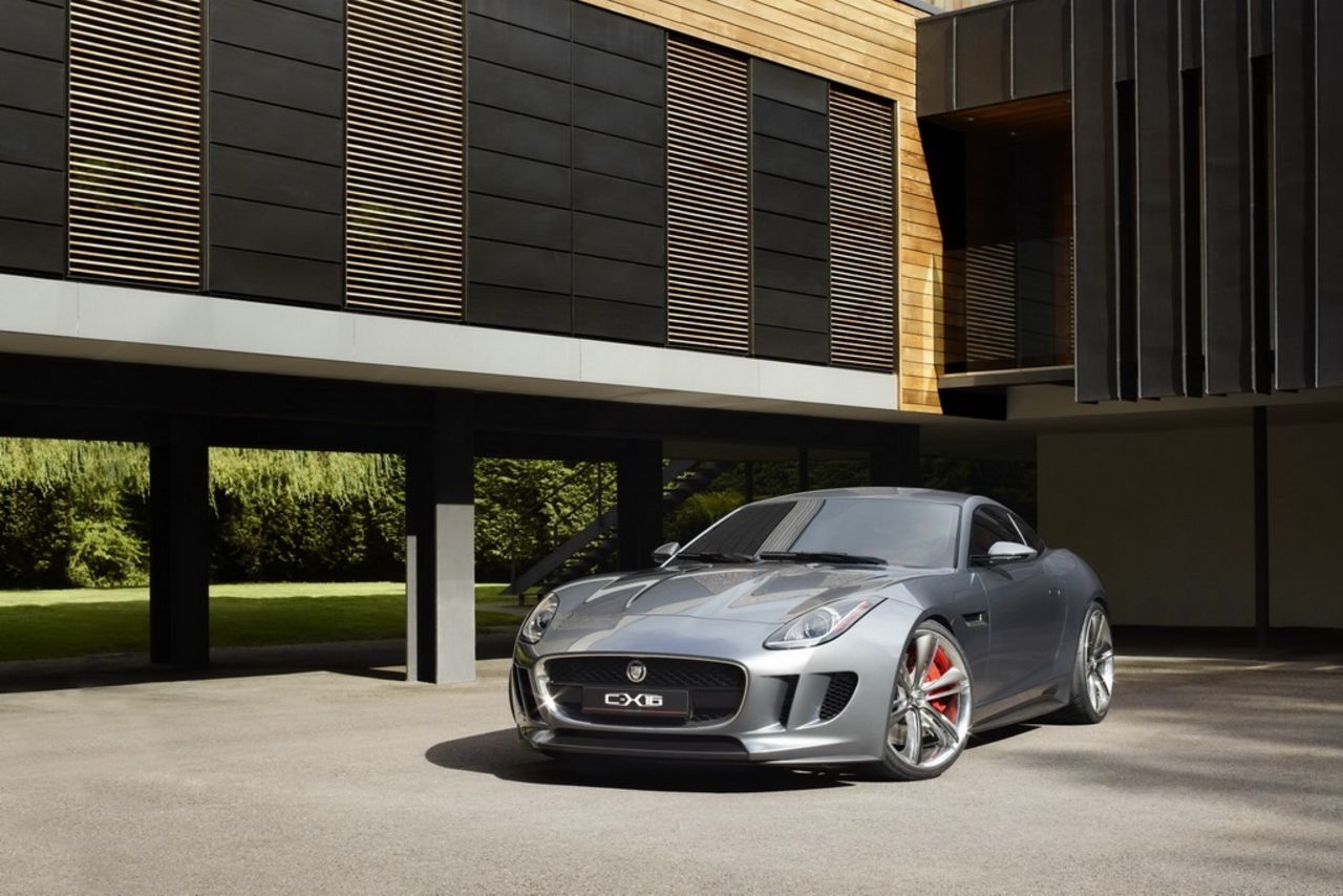 Jaguar C-X16 - läcker kissekatt