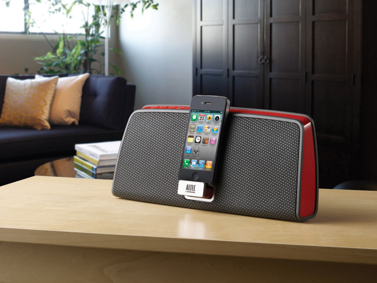 Altec Lansing breddar inMotion-serien med ny docka