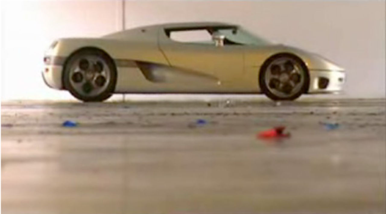 Varför bara köpa en Koenigsegg när man kan ha två?