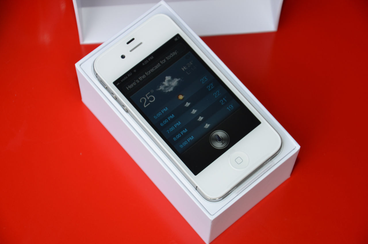 4 miljoner iPhone 4S sålda första helgen