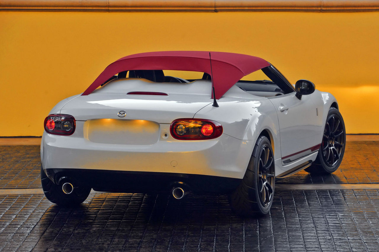 Mazda MX-5 klär i Spyder-version