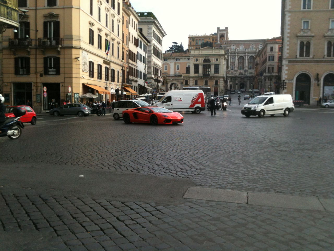 Lamborghini Aventador i Rom - med Jeremy Clarkson bakom ratten?