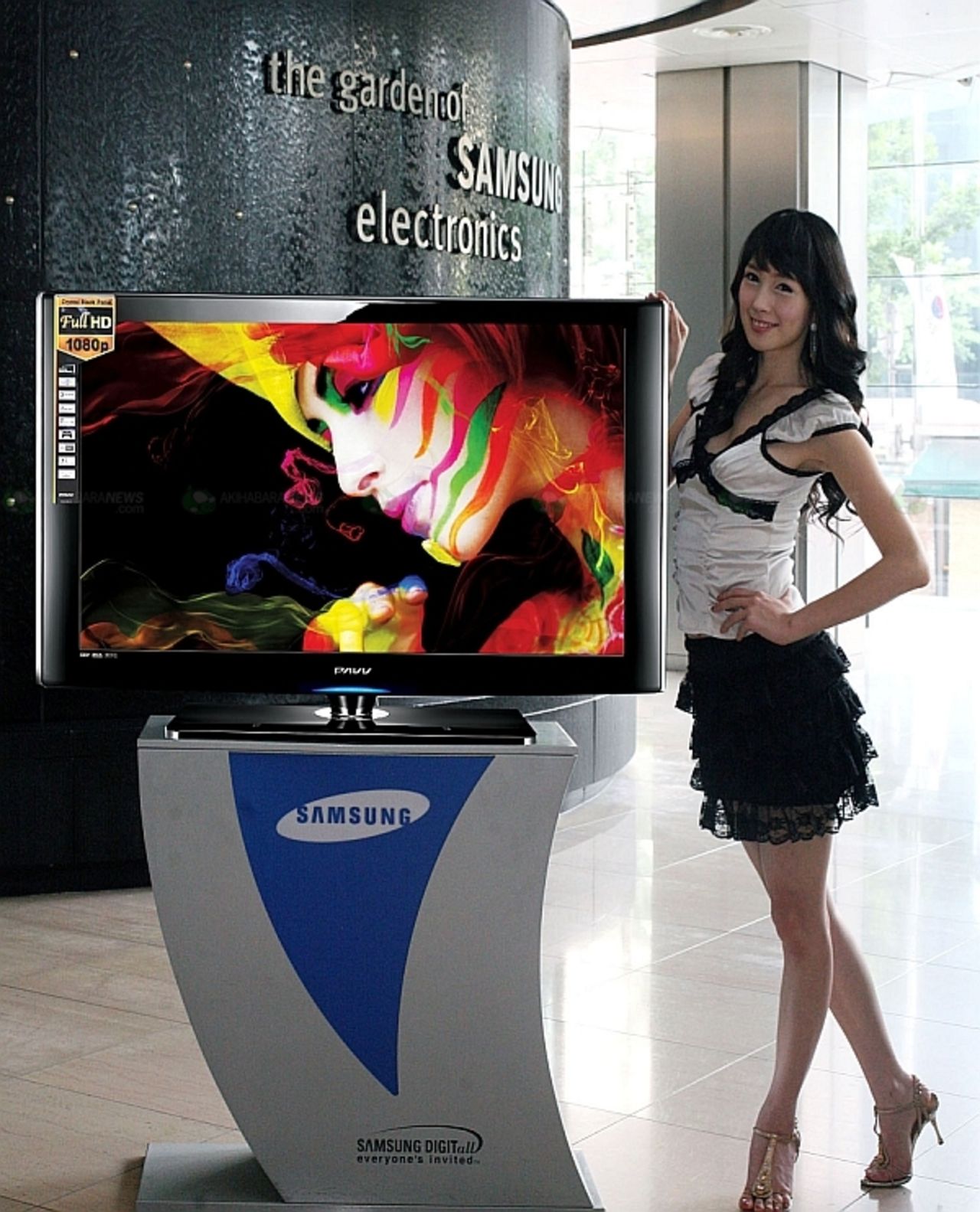 Samsung visar upp TV med grym kontrast