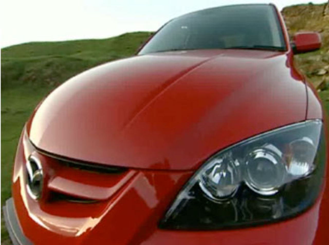 VIDEO: Mazda 3 MPS kör runt <i>ringen</i> på 8:39