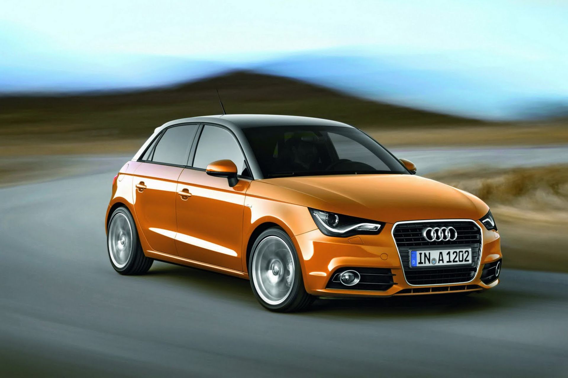 Lilla Audi A1 blir större