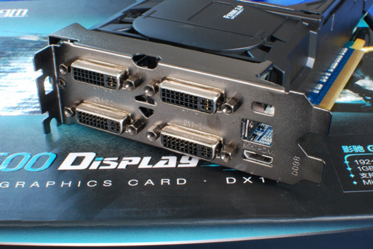 Galaxy GTX 550 Ti Display4